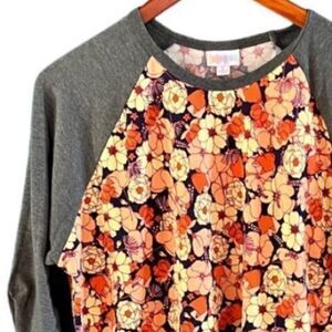 LULAROE Randy Flower Detail 3/4 Sleeve Detail Top